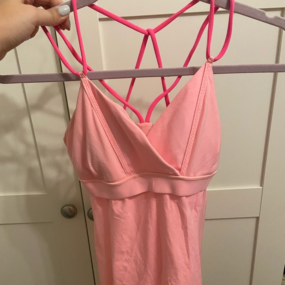 Lulu lemon tank
